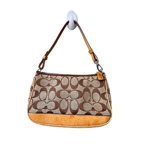 Vintage Y2K Coach Leatherware Tan
Signature Canvas Demi Shoulder Bag 6094